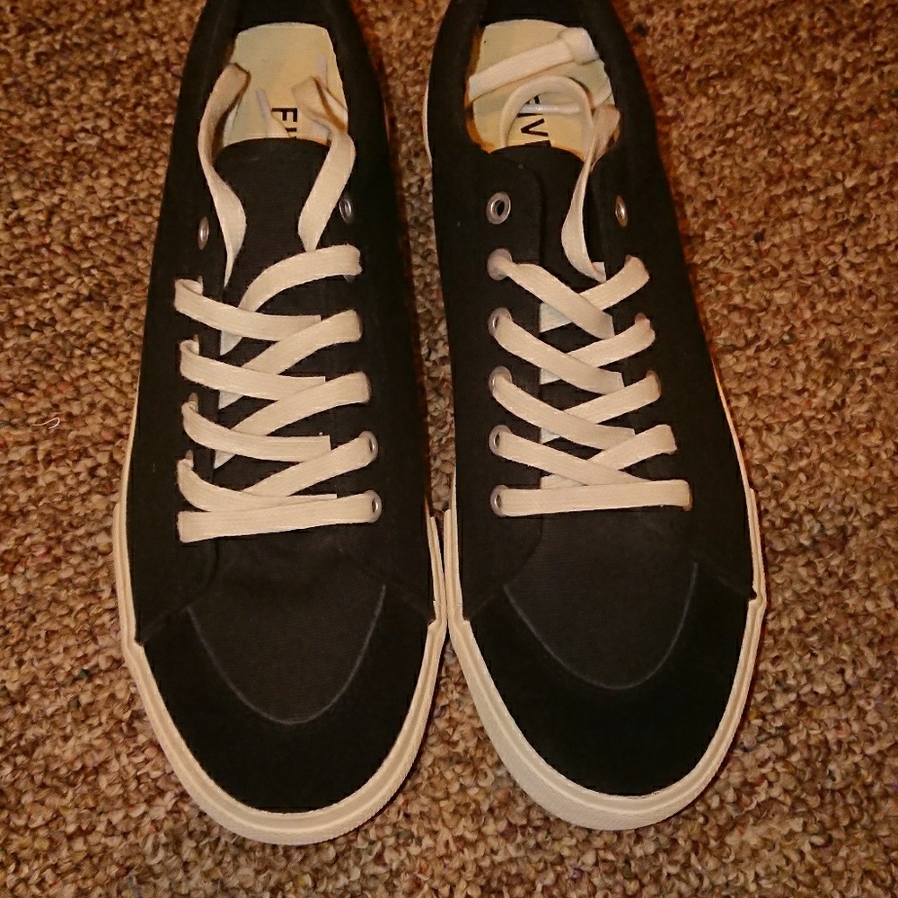 Sneaker